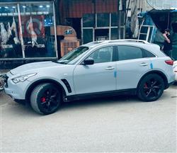 إنفينيتي QX70